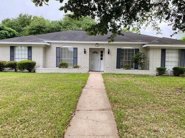 1155 Stacewood Dr, Beaumont, TX 77706