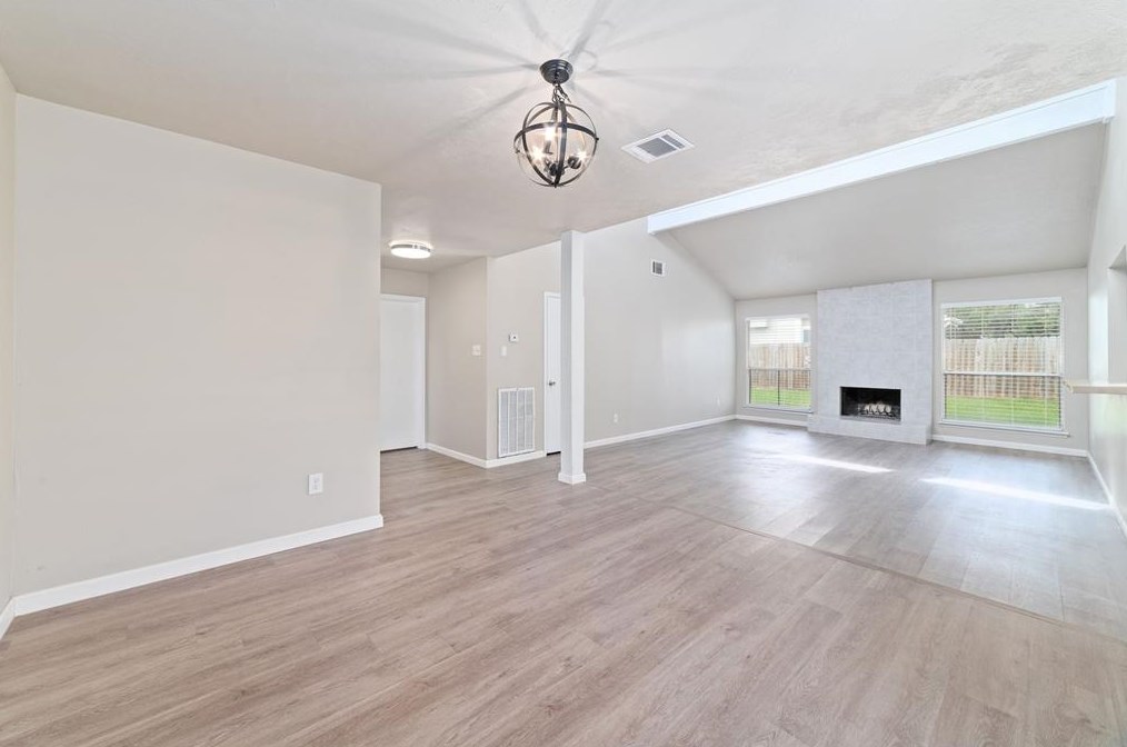 12910 Susanna Ln, Houston, TX 77072