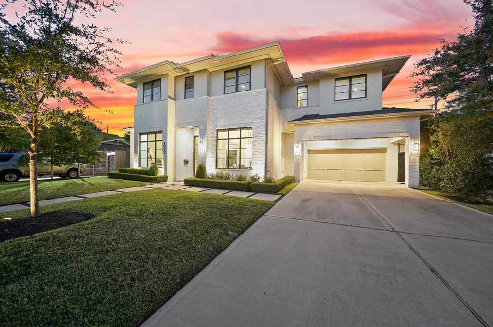 1023 Briarmead Dr, Houston, TX 77057-1146