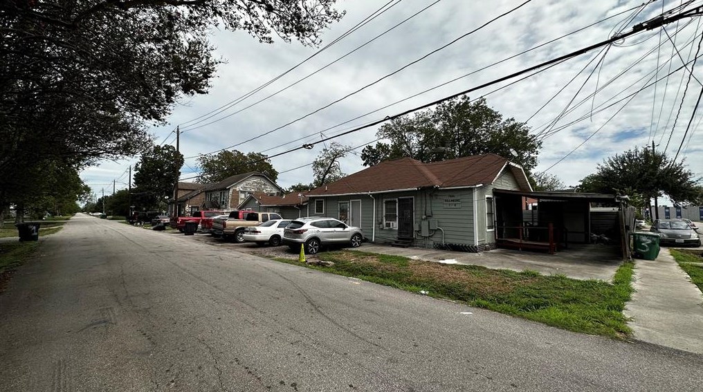 7501 Hillsboro St, Houston, TX 77020-5547