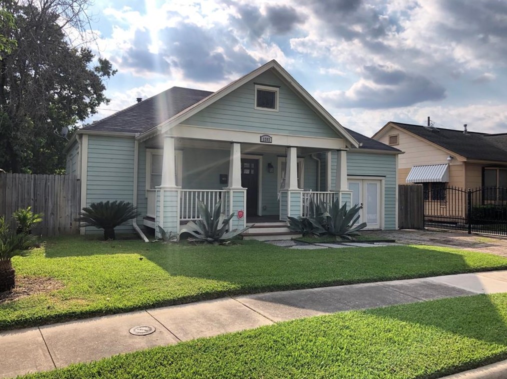 1203 Walton St, Houston, TX 77009