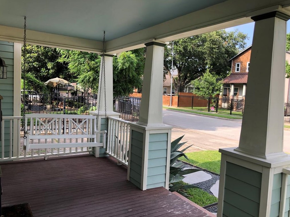 1203 Walton St, Houston TX  77009-3035 exterior