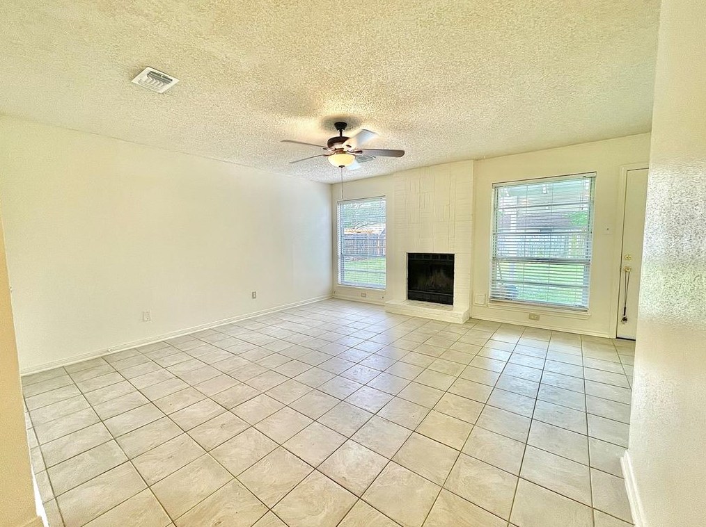 10910 Olivewood Dr, Houston TX  77089-5357 exterior