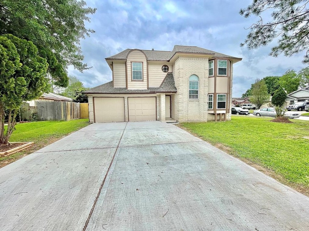 10910 Olivewood Dr, Houston, TX 77089
