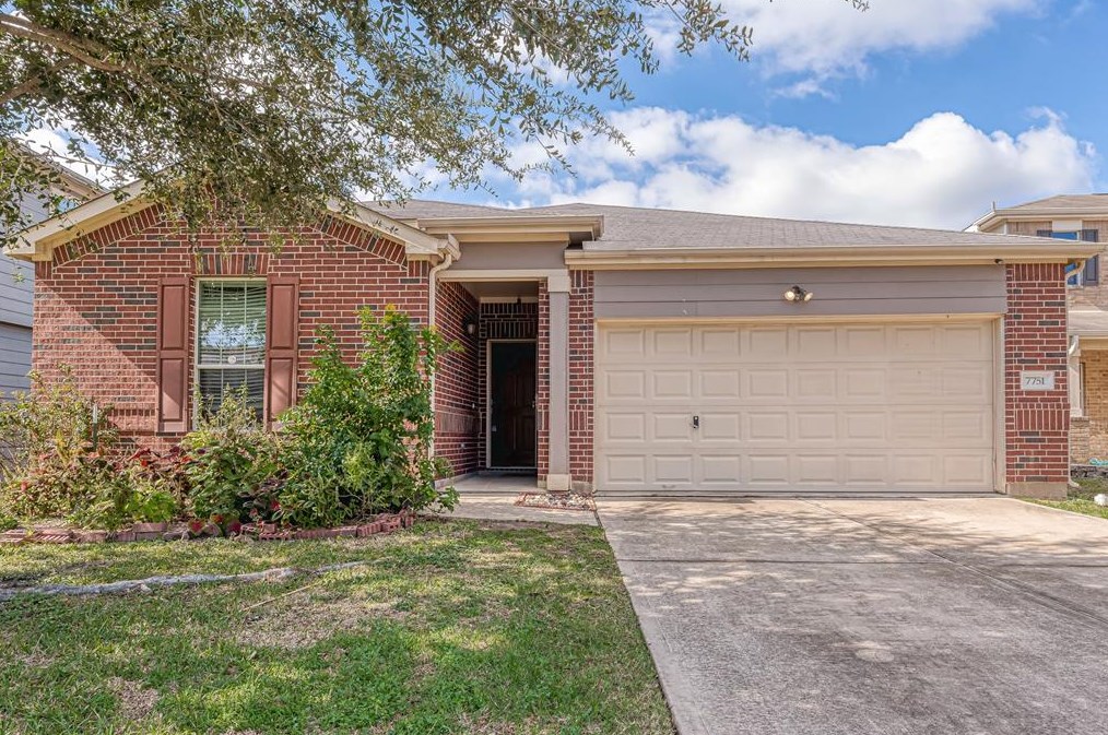 7751 Shavano Ln, Cypress TX  77433-6707 exterior