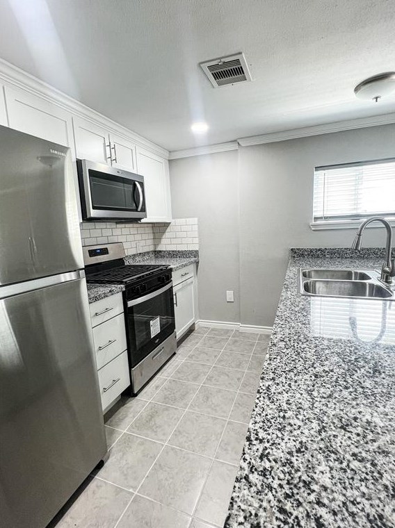 2326 34th Ave N, Texas City, TX 77590