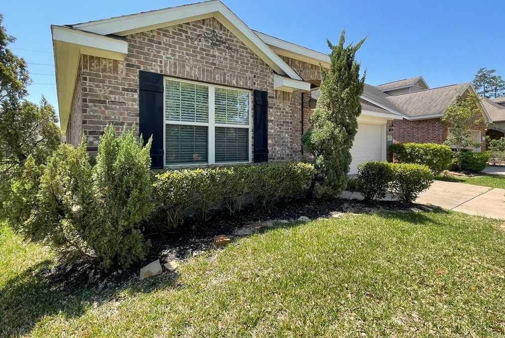 66 Lasting Spring Cir, Spring TX  77389-4307 exterior