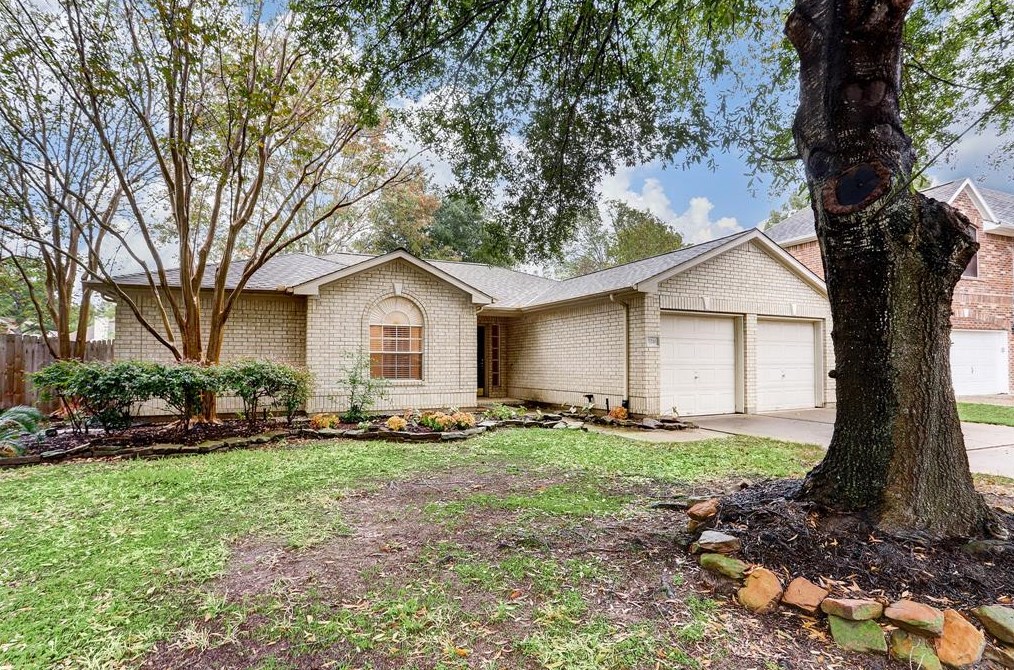 5218 Bay Pines Dr, Katy, TX 77449-6013