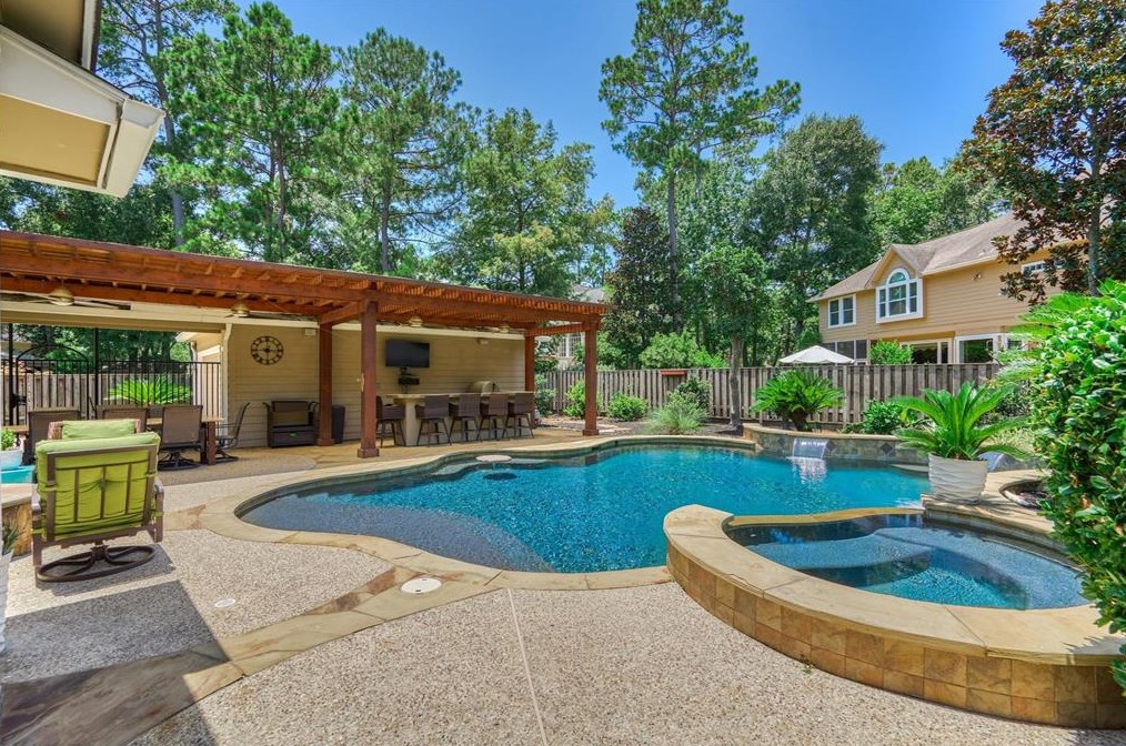 6 Windflower Pl, Spring, TX 77381-6274