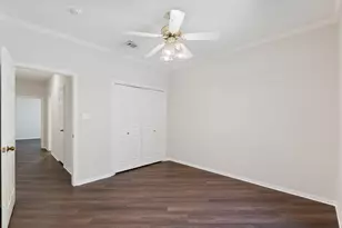 110 Canterbury Green Dr, Conroe, TX 77356 - Photo 34