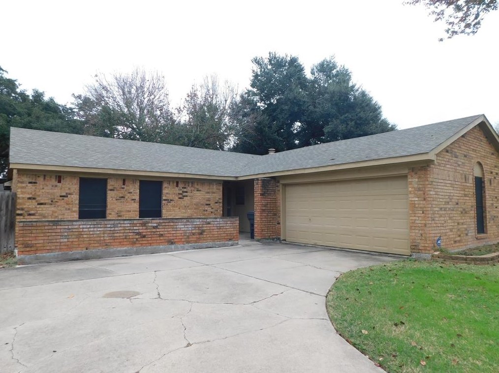 1819 Trinity Sta, Sugar Land, TX 77478
