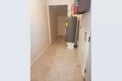 204 Banyan Street, Lake Jackson, TX 77566 - Photo 2