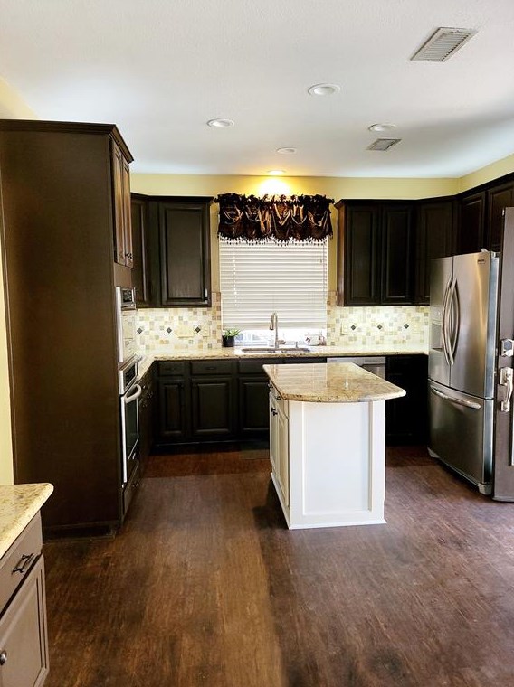 19118 Rim Trl, Spring, TX 77388-8946