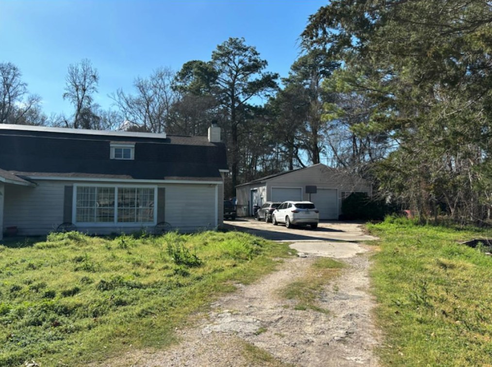 21103 Live Oak Rd, Crosby, TX 77532-6644