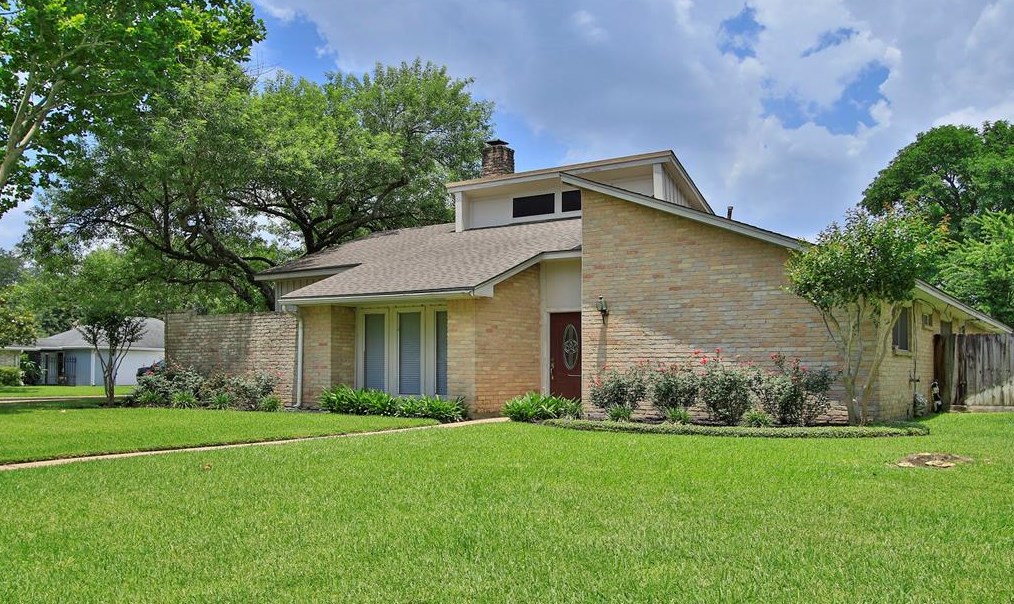 14826 Silver Sands St, Houston, TX 77095-2825