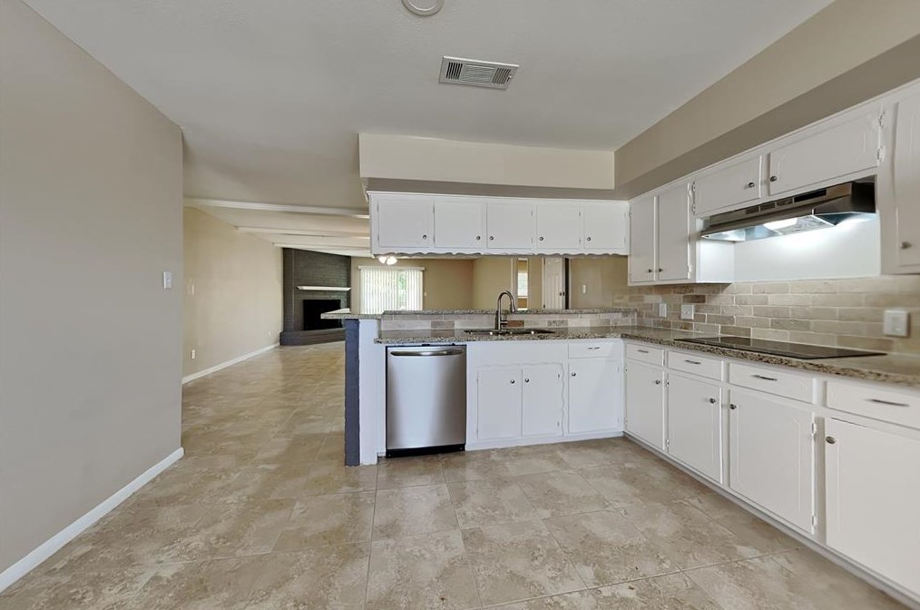 3202 Vandyke Dr, Spring TX  77388-3363 exterior