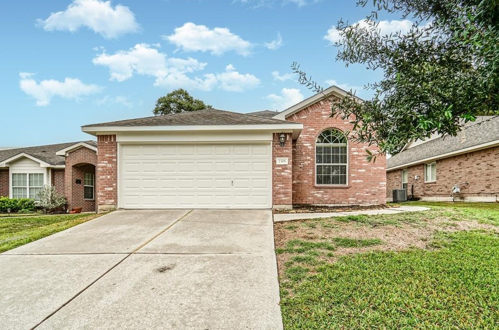 2306 Perkins Crossing Dr, Conroe, TX 77304