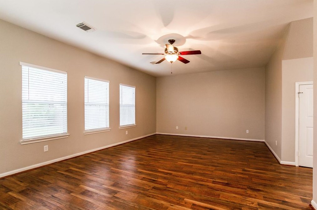 1815 Adriana Ln, Houston, TX 77049-1668