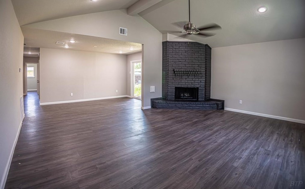 8703 Valley Ledge Dr, Houston, TX 77078