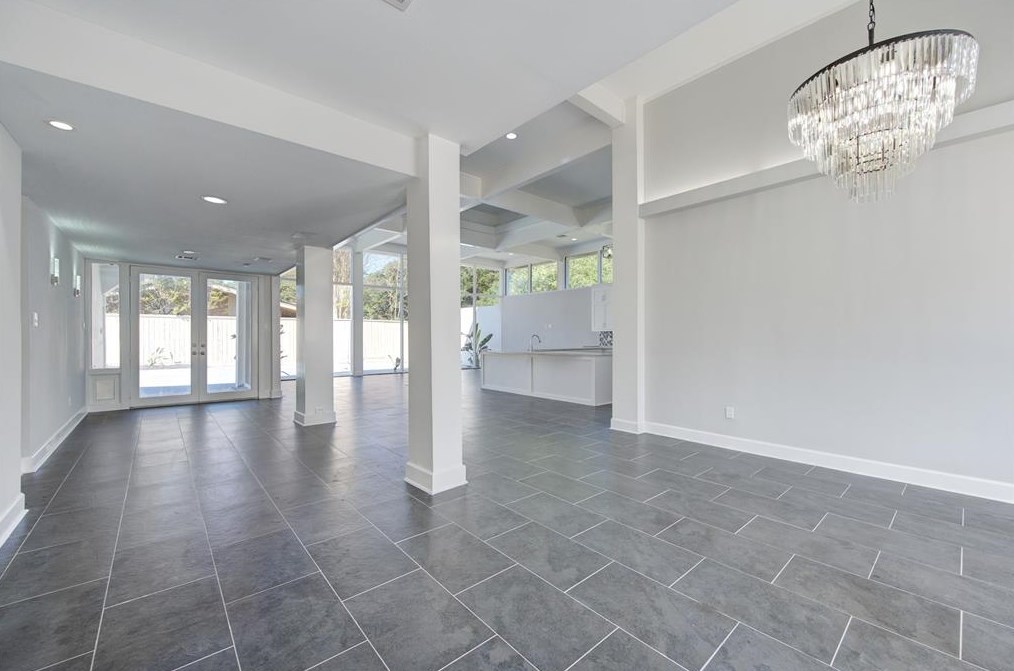 5043 Glenmeadow Dr, Houston, TX 77096