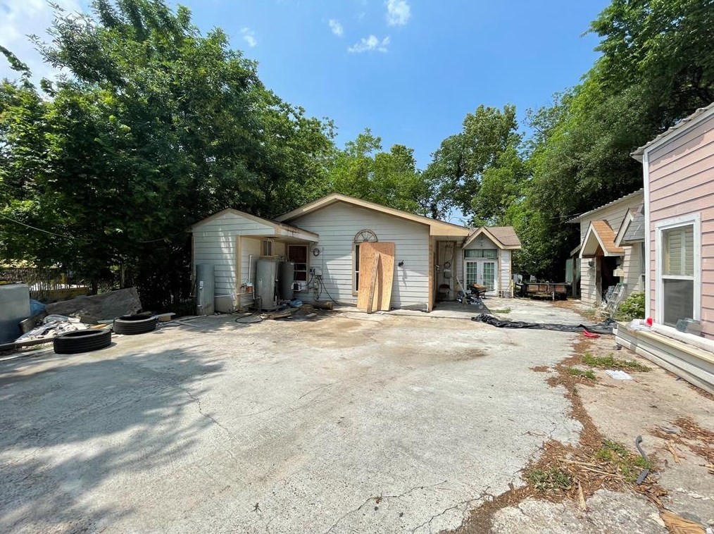 1925 Sunny Dr, Houston, TX 77093-1830