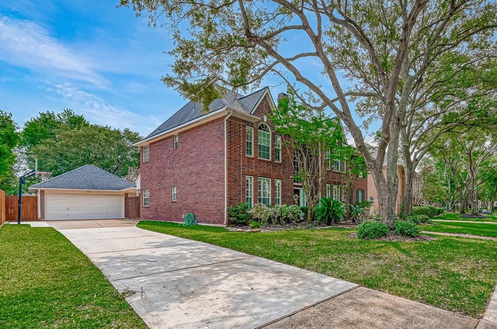 3423 Autumn Bend Dr, Sugar Land, TX 77479