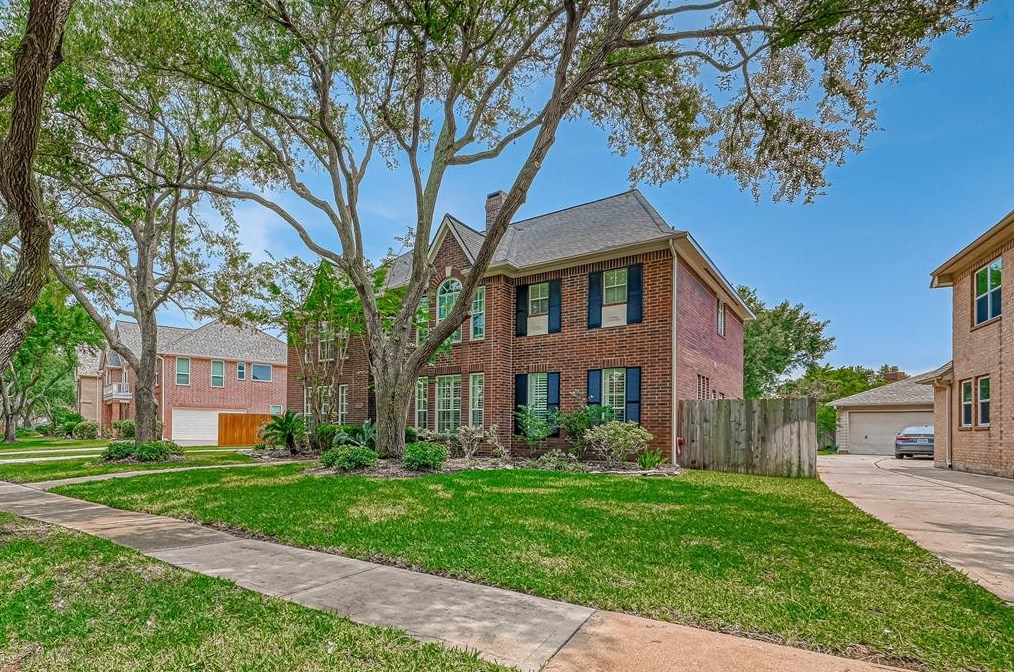 3423 Autumn Bend Dr, Sugar Land TX  77479-3040 exterior