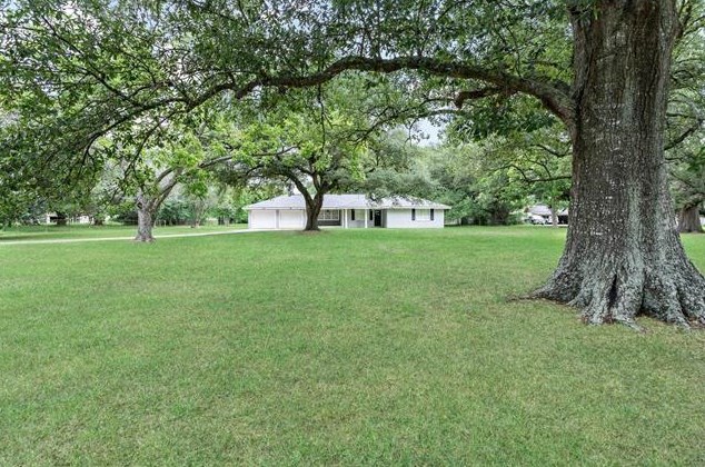 2622 Eddleman Rd, Orange, TX 77632