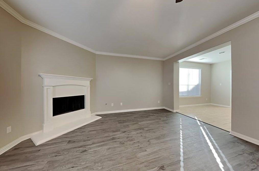 10014 Kendahlwood Ln, Tomball, TX 77375