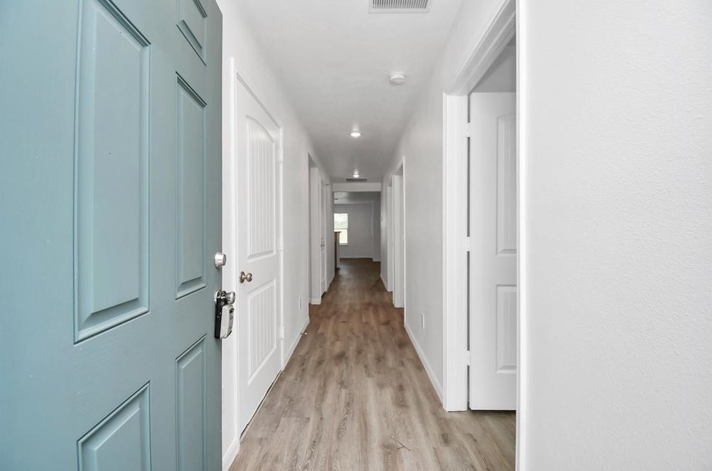 635 Foster St, Tomball, TX 77375-4888