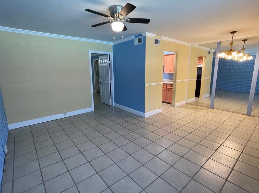 5617 Bissonnet St #115, Houston, TX 77081
