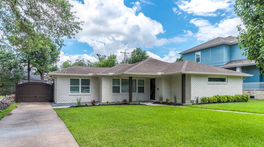 3710 Linkwood Dr, Houston, TX 77025