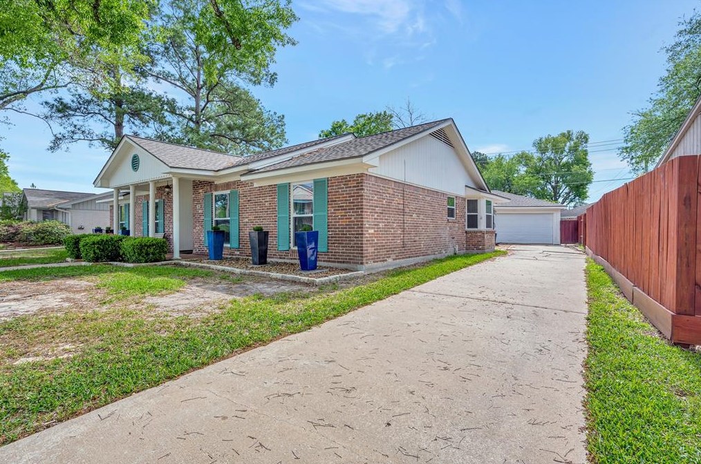1710 San Sebastian Ln, Houston, TX 77058