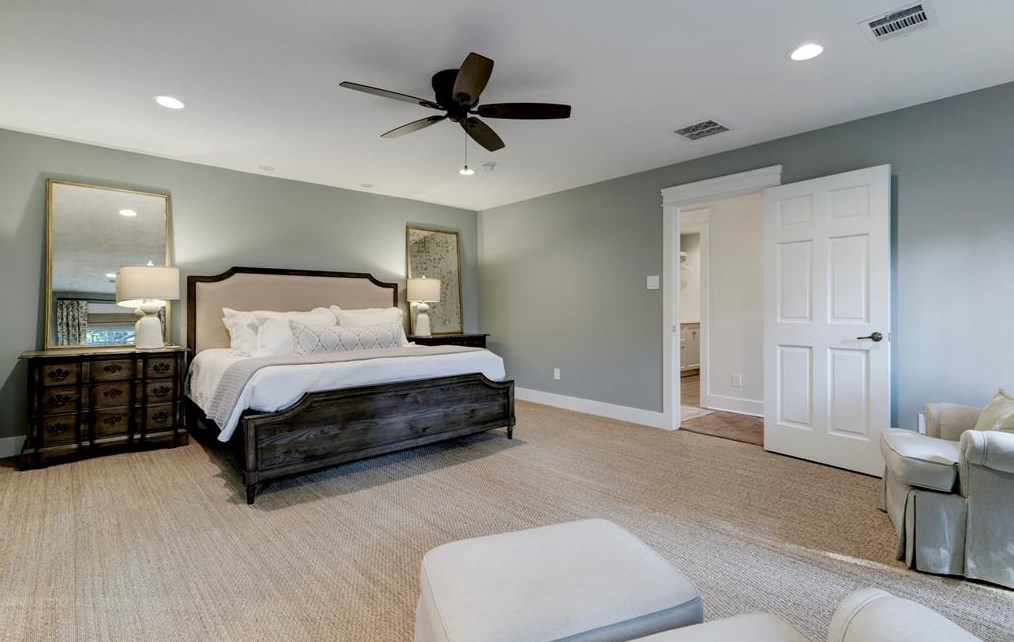 10027 Cedar Crk Dr, Houston TX  77042-2045 exterior