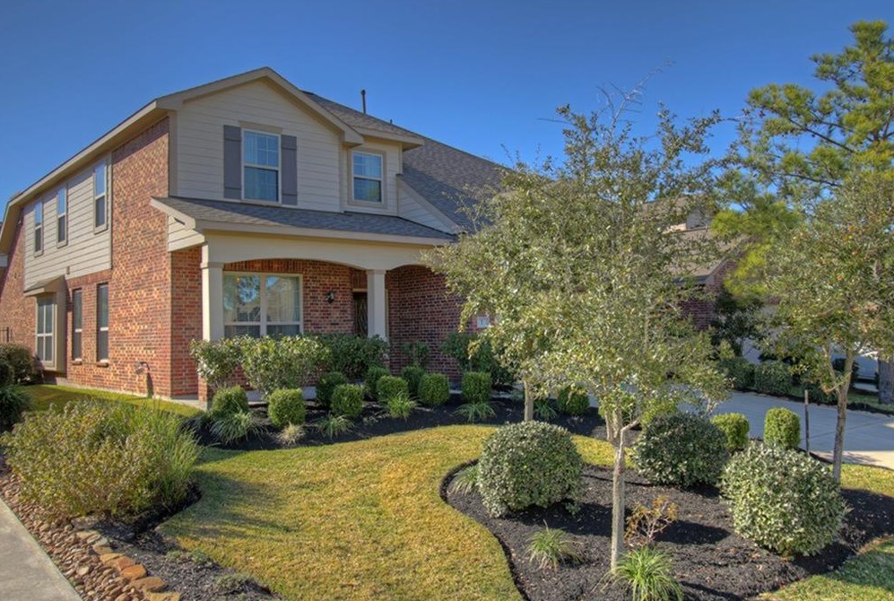 7 Tallgrass Ct, Spring TX  77389-4966 exterior