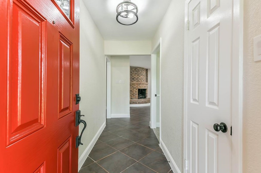 1806 Claiborne Dr, League City, TX 77573-1924