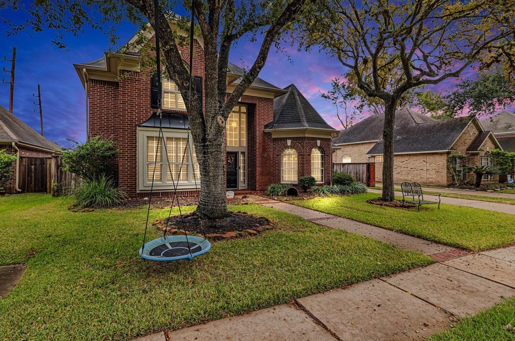 7311 Glendale Ct, Sugar Land, TX 77479-6238