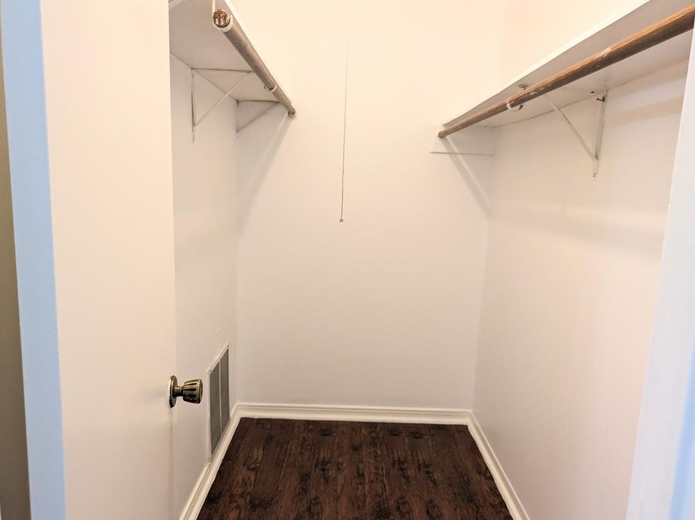 11523 Pne Knl Dr, Houston TX 77099-2413 exterior