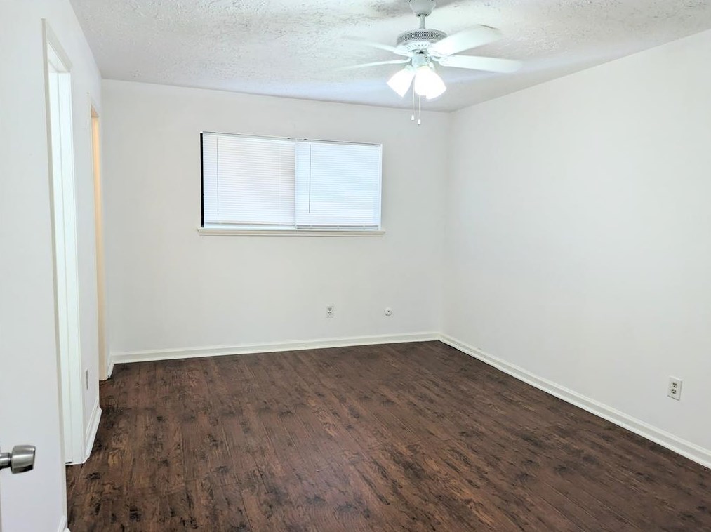 11523 Pne Knl Dr, Houston TX 77099-2413 exterior