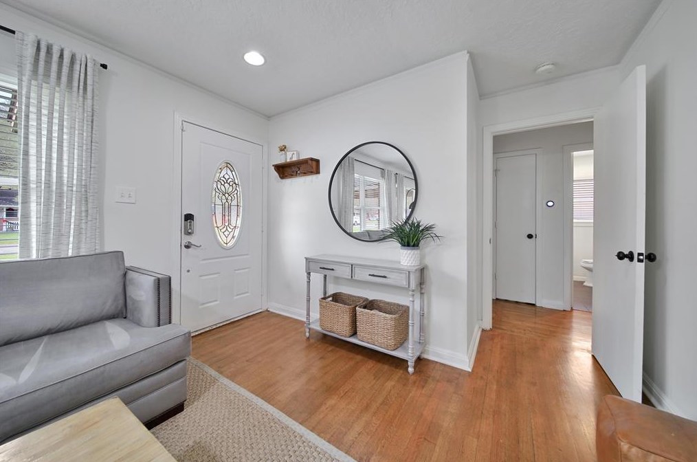 2007 Wakefield Dr, Houston, TX 77018
