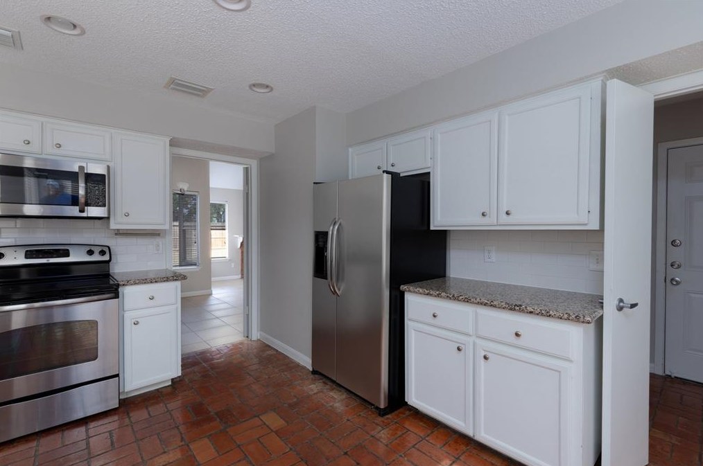 4623 Grn Trl Dr, Houston TX 77084-2949 exterior