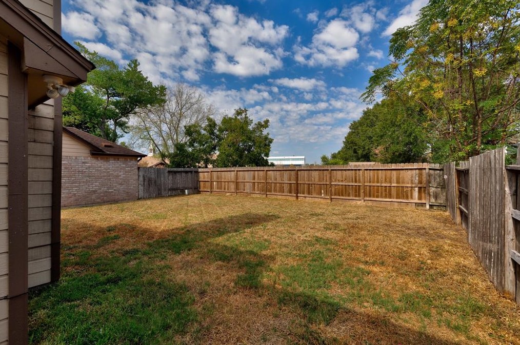 4623 Grn Trl Dr, Houston TX 77084-2949 exterior