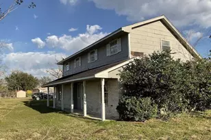 4513 County Rd 424, Alvin, TX 77511 - Photo 4