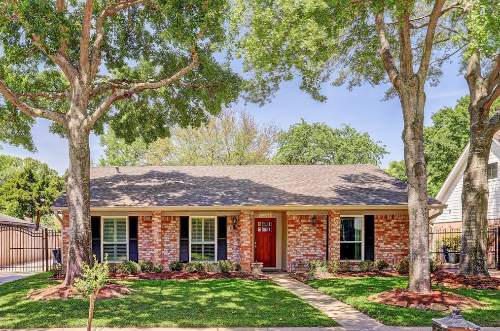 12374 Westella Dr, Houston, TX 77077-3918
