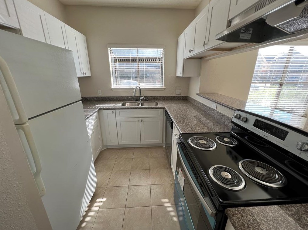 2710 Grants Lake Blvd Unit C9, Sugar Land, TX 77479