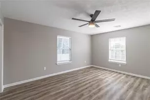 725 10th St, Dickinson, TX 77539 - Photo 12