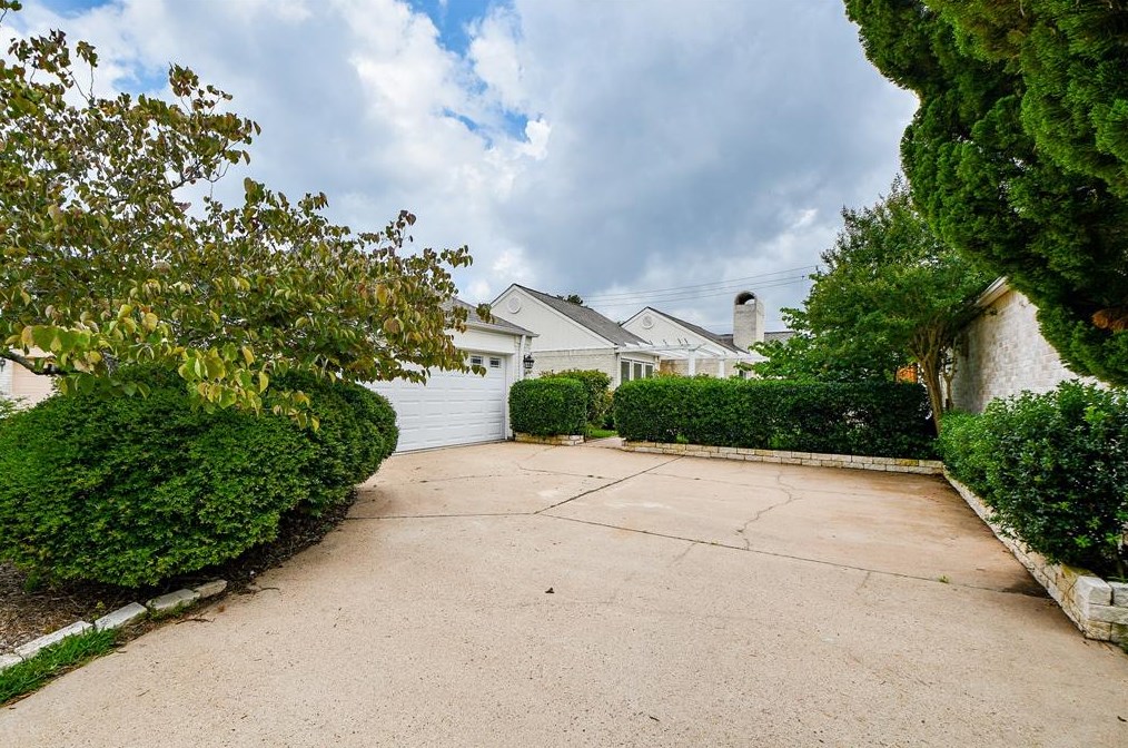 2617 Country Club Blvd, Sugar Land, TX 77478