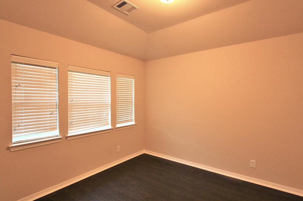 1203 Pecos Pass Dr, Richmond, TX 77406
