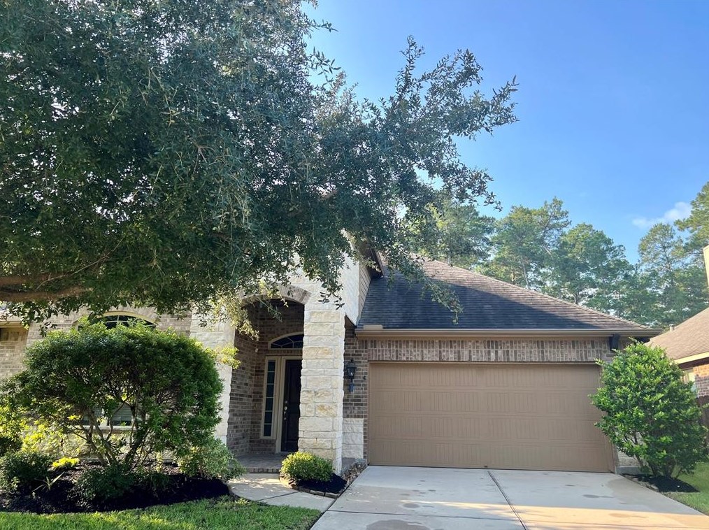 138 Autumn Forest Ln, Conroe, TX 77384