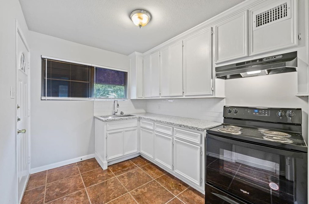 1236 2nd Ave N, Texas City, TX 77590